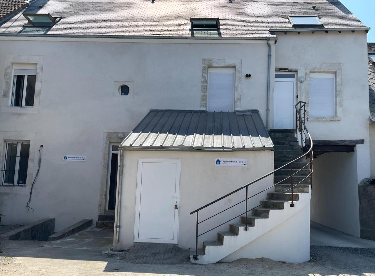 Appartement Avec Parking Gratuit Et Wifi Vierzon Exterior photo