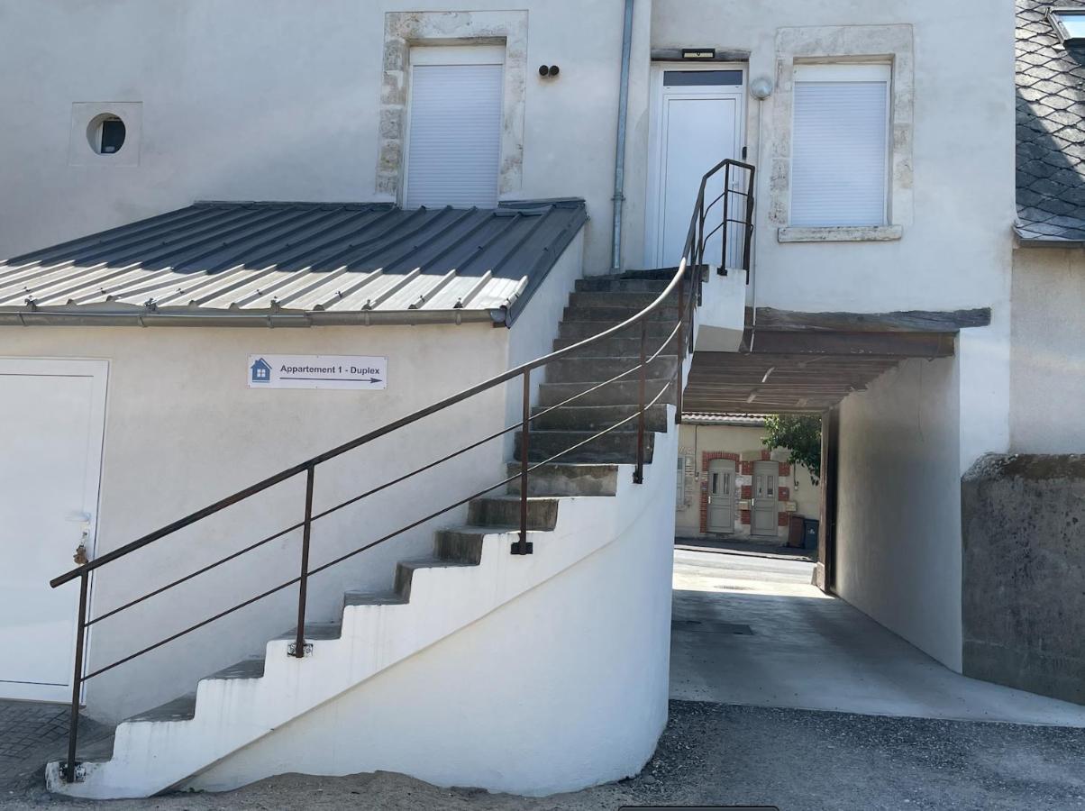 Appartement Avec Parking Gratuit Et Wifi Vierzon Exterior photo