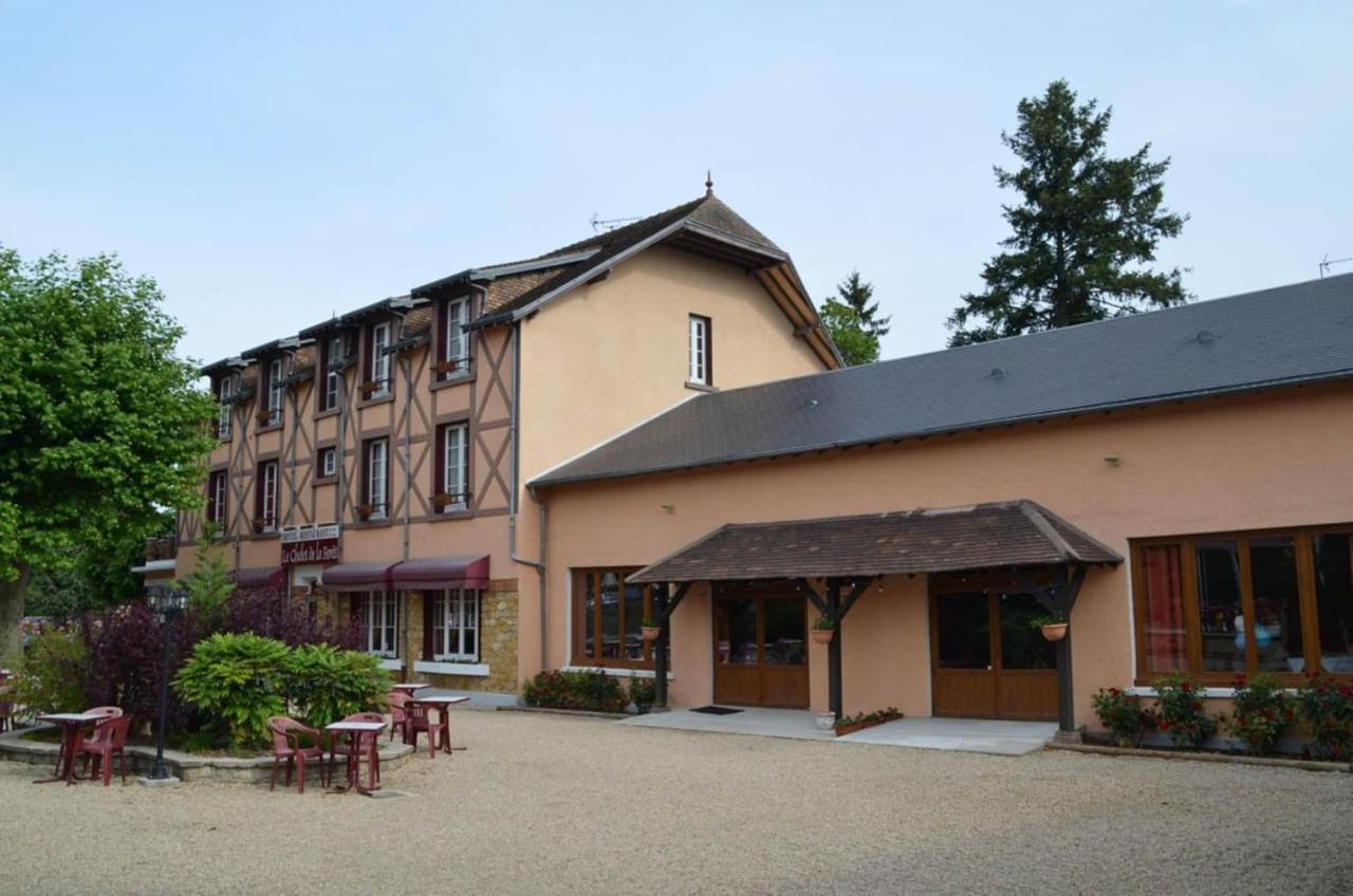 Appartement Avec Parking Gratuit Et Wifi Vierzon Exterior photo
